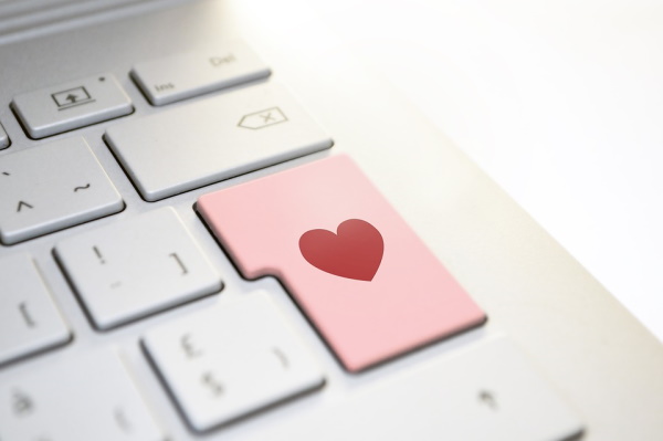 Ljubav na internetu – savjeti za uspješan online dating